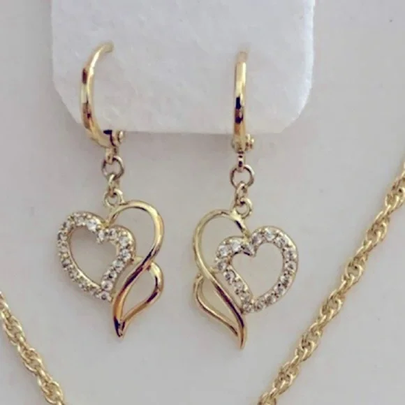 14k Gold Plated Jewelry Set with Heart Design - Picture 3 of 5